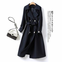 2022 automne cranté-revers couleur unie ceinturé trench-coat ivoire/bleu à manches longues double boutonnage longs manteaux H2S177544