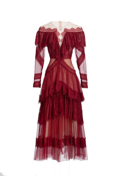 2022 Automne Col rond Sheer Tulle Panneaux Robe à plusieurs niveaux Couleur contrastée Manches longues Floral Rouge Dentelle À volants Longue Maxi Robes décontractées D2O106107 XXL