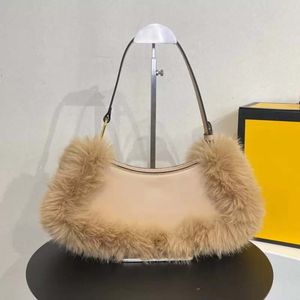 2022 Autumn Winter Fashion Furry Underarm Schoudertas Retro Design Baguette Tassen Lady Evening Koppeling Franse Hobo Bag Women Handtas Purse