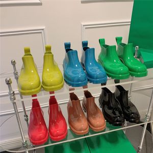 2022 Autumn Winter Winter Womens Boots and Shoes Designer Boots Dames High Class Waterproof Rubber Jelly Short Boot