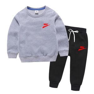 Baby boy girl casual merk letter tracksuit sets voor kinderen katoen kinderen tops broek jongens lente kleding pakken 2-8 jaar baby sport