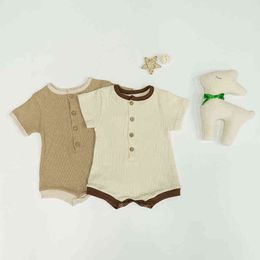 2022 Bébé Vêtements d'été Nouveau-né Neutre Bébé Garçon Fille Coton Barboteuse Combishort Coton Gaufre Combinaison Vêtements Pour Bébés Salopette G220521