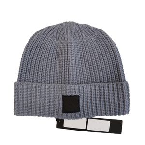 Chapeau tricoté épais en laine brodée avec Badge, chapeaux chauds et froids tricotés pour Couple, hiver, pour enfants, 2022