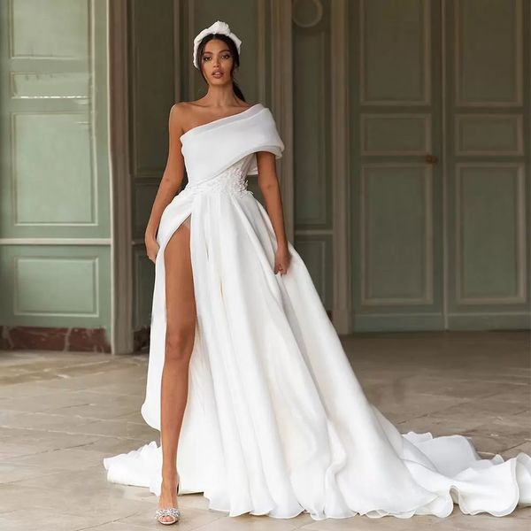 2022 Moda playa sexy más tamaño vestido de novia de un hombro alto apliques de encaje vestido de novia trenes de barrido organza vestidos de novia Vestidos de novia