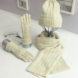 2022 B￩rets 3pc CHATS TRICHE ￉chec de gants pour femmes pour femmes Hiver Wool Twor Cap