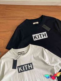 2022 Noir Blanc Tee Hommes Femmes Boîte Graphique Imprimé KITH T-Shirt Couverture En Coton Décontracté Classique Manches Courtes T220722