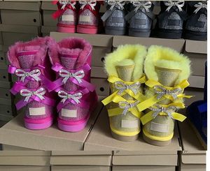 2024 Bling Bailey Bow Crystals Boots Mujeres Hombres Rhinestone Suede Sherpa Botines Jóvenes Invierno Australia Botas de nieve Zapatos al aire libre