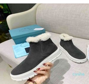 2022 Boot Wool Flats Super Women La plataforma media de botín mediana PLAPACIA P-Luxury Soft Softft Leather Leed Super Material