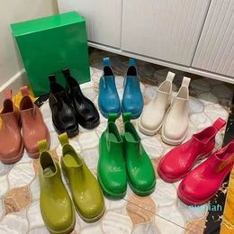 2022 bottes Femmes hommes Green Rubber Shoe Boot luxes épaisses Sole Candy Color Shoes Taille 35-45