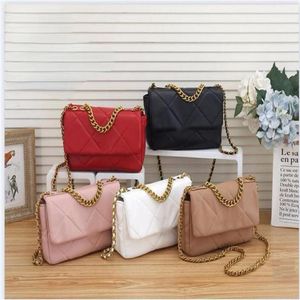 2022 Merkontwerper Women Fashion Messenger Bags Koreaanse brede schouderband Gedrukte schoudertas Grote capaciteit Populaire Bages Chri331L