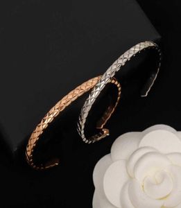 2022 Marque Pure 925 Bijoux en argent sterling Femmes Manchette Bracelet Or Rose Luxe Mince Crush Design Bracelet De Fiançailles De Mariage Bracele4357344