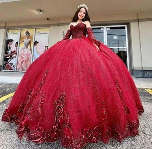 2022 Bourgondië Quinceanera -jurken Baljurk Donker rood lovertjes kralen Strapless Lace Up Princess -pailletten Sparkly Dress Sweet 16 VE2482746