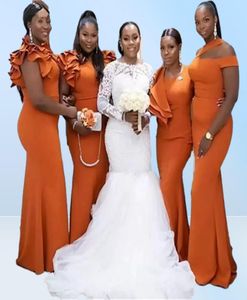 2022 Burnt Orange Mermaid Bruidsmeisje Jurken Long Black Girl Bruidsmeisje Jurk Ruches Elastic Satin Wedding Party Plus Size Maid O6806988