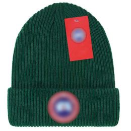 2022 Canada tricot Hat Baseball Casqueur designer masculin et féminin pour l'hiver brodé de bonnet d'oie