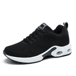 2022 zapatos casuales de talla grande para mujer, cojín de estudiante coreano, fondo suave, transpirable, informal, para correr, calzado deportivo tejido volador para mujer