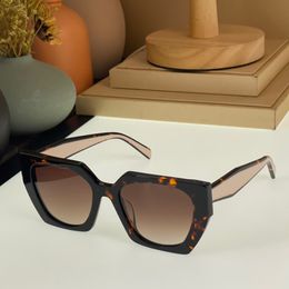 2022 Cat Eye Triangolo Zonnebril Mannen Womens Brandontwerper PR15WS Out Dikke Acetaat Zonneglazen Hip-Hop Style Lunette de Soleil Stripe Travel Croissant Shades