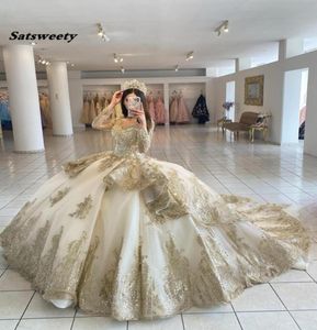 2022 Champagne kralen Quinceanera -jurken Vatiqued Appliqued Long Sleeve Princess Ball Jurk Prom Party Wear Masquerade Dress3371595