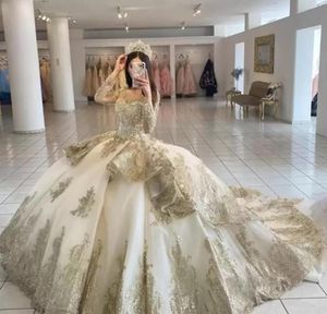 2022 Champagne kralen Quinceanera -jurken Vatiqued Appliqued Long Sleeve Princess Ball Jurk Prom Party Wear Masquerade Dress CG0018665351