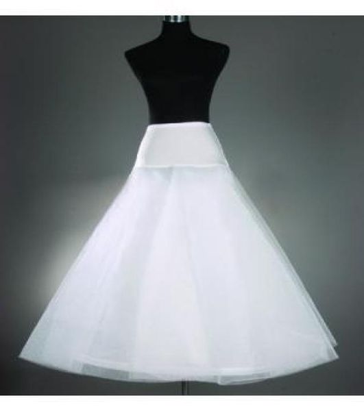 2022 Jupons ALine blancs bon marché pour robes de mariée 1 cerceau Crinoline robes de mariée accessoires de mariage vente en stock A127343918
