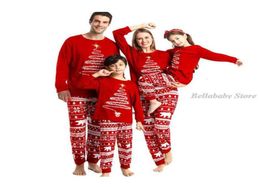 2022 Famille de Noël Matchage Pyjamas Maman Fille papa fils Clothing Set Femmes Men Girls Boys Pyjamas Red Sleepwear Family Look 215175703