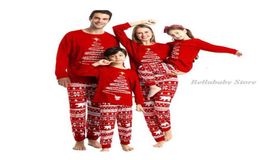 2022 Famille de Noël Matchage Pyjamas Maman Fille papa fils Clothing Set Femmes Men Girls Boys Pyjamas Red Sleepwear Family Look 216647092