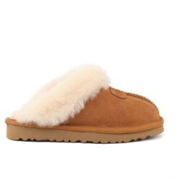 Warme slippers voor dames 51250 Klassieke Warm Fur Slipp Cotton Slippers Mannen en dames slippers Korte laarzen Dameslaarzen Sneeuwlaarzen Katoenen slippers