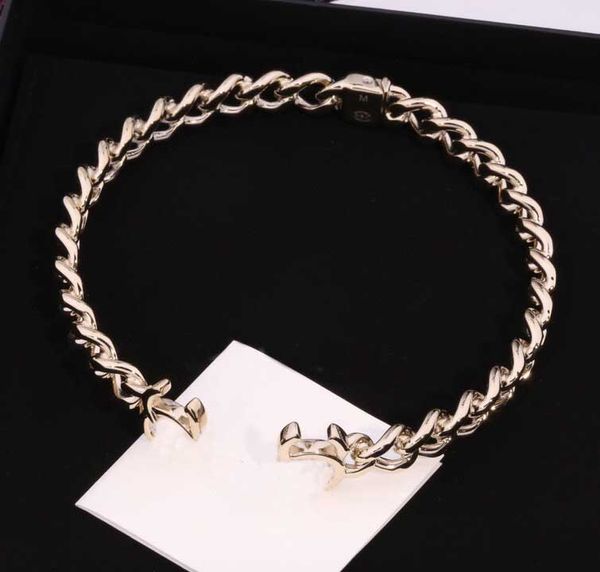 Collier et bracelet à breloques ras du cou classiques de qualité supérieure dans un ensemble en plaqué or 18 carats design creux pour femmes bijoux de mariage cadeau avec tampon de boîte PS3186