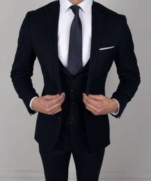 2022 Classy Black Wedding Tuxedos Bruidegom Draag Heren Suits Slim Fit Peaked Rapel Prom BestMan Groomsmen Blazer Designs 3 -delige set jasvest en broek op maat gemaakt