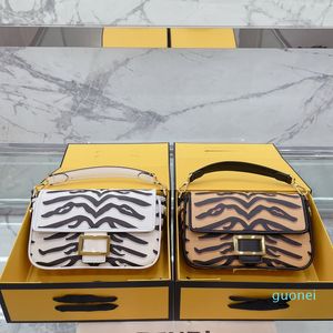 2022 Bandoulière Baguette Sac Sacs à main Sac à main Femmes Sacs à bandoulière Tiger Stripe Véritable Cuir Poignée détachable Sangle Mode