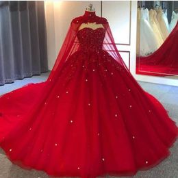 2022 rouge foncé moderne arabe robe de bal robe de mariée chérie sans manches avec Cape dentelle appliques cristal perlé grande taille Form237l