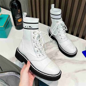 2022 Designer Channel Boots Chaussures Nude Noir Bout Pointu Mi Talon Longues Bottes Courtes Chaussures mNL