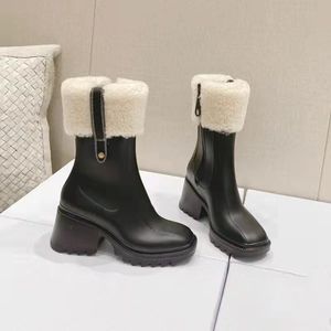 2022 Designer Chunky Boots Bottes de pluie en laine d'agneau chaudement et confortablement avec la taille 35-40