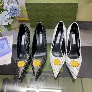 2022 Designer Classic Womens Dress Shoes Letters Print High Heel Old Flower Heels con tamaño de caja 35-40