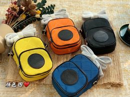 2022 Designer Color Single Shoulder Messenger Mini Camera Bag Hoge Kwaliteit Distribution Gift Box