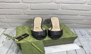 2022 Designer Fashion Slippers Revival Mule High Heels Chaussures Femmes Tlines noires Rose Orange Bleu Waterfront Brown Brown White Summer Fli1772618
