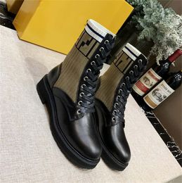 2022 Designer Fendyity Boots Shoes Nude Black Punta estrecha Tacón medio Botas largas y cortas Zapatos jfr