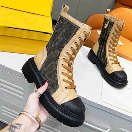 2022 Designer Fendyity Boots schoenen naakt zwart puntige teen midden hiel lange korte laarzen schoenen nqn