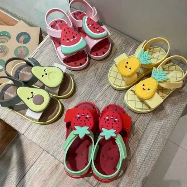 Designer Kid Sandales Mini Melissa Chaussages Chaussures Fruit Cartonnière Jelly Sandales Avocado Filles Bébé Baby Crystal Feathes Rubber Pink Red Sandales Melissas Beach Shoe