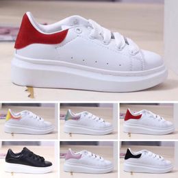 2022 Zapatos para niños de diseñador para niños y niñas Zapatillas de deporte Ander Fondo grueso Blanco Negro Rojo Boby Zapatillas de deporte casuales para niños Tamaño 26-35
