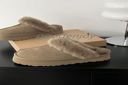 2022 Plate-forme de créateurs pantoufles de laine Disquette Slipper Funkette Fur Slides Classic Mini Ultra Boot Scuff Sis Tazz Sheepskin Suede 5787479