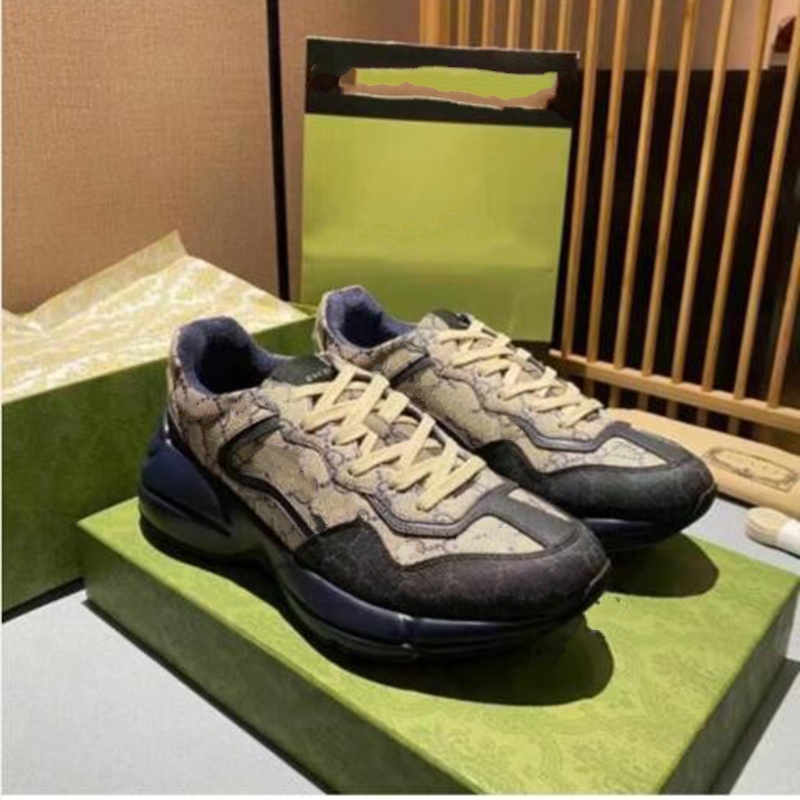 2022デザイナーシューズRhyton Sneabers Beige Men Trainersビンテージ高級Chaussuresレディース靴デザイナーSneakerSize 35-46 MKJK00002