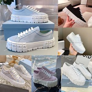 Chaussures de créateurs Femmes Nylon Casual Chaussures Gabardine Classique Toile Baskets Lady Styliste Formateurs Mode Plate-Forme Boîte À Chaussures