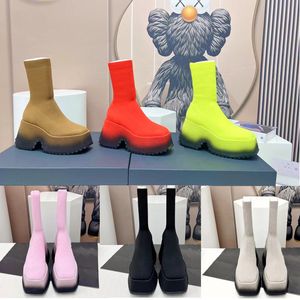 2022 Diseñador Mujeres Lujo Alto Estiramiento Botas de calcetín Moda clásica Tejido de mosca Pierna delgada Estira Botas Otoño Invierno Ladys Espuma Suela gruesa Tubo Bota Zapatos Tamaños 35-40