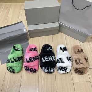 Designer Femmes Laine Fluffy Slides Pantoufles Luxe Paris Maison Fourrure Fluffy Furry Lettres chaudes Sandales Dame Hiver Semelle épaisse Thermique Ouvert Toed Wedge Slipper Chaussures Taille