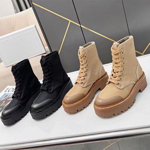 2022 Ontwerpers Mid-Kalf veterlaarzen Women Black Chunky platform Boots Leer luxe Nylon Boots Round Head Combat Boot met Box No396