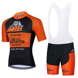 2022 Courts de vélo de chien Set Ropa Ciclismo Mens MTB Summer Pro Vélo Maillot MAILLOT Vêtements de fond