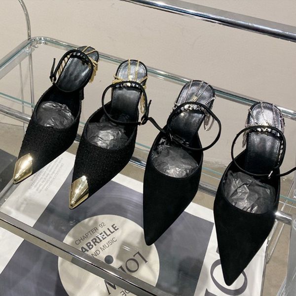 2022 Zapatos de vestir 7 cm 9 cm Metal puntiagudo Bombas de cadena de plata dorada Tacones altos negros Lentejuelas Banquete Sandalias de tacón de aguja Punta fina Punta fina Zapato de verano para mujer sexy