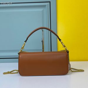 2022 Early printemps dames en cuir Fashion 100 pièces Sac à bandoulière