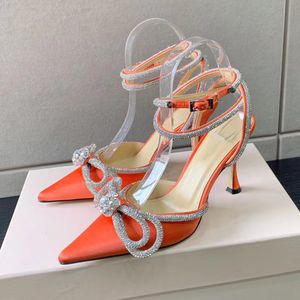 2022 Vroege lente sexy sandalen Romeinse schoenen bogen strass hoge hakken puntige teen glanzende godin super stilettos banket sprookjes schoenen 35-42