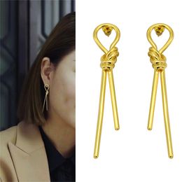 2022 oorbellen geknoopt touw Golden metaalstudie Geometrische drop -oorbellen Creatief voor vrouwen feest cadeau koper retro sieraden meisje accessoires luxe hoogwaardige goud